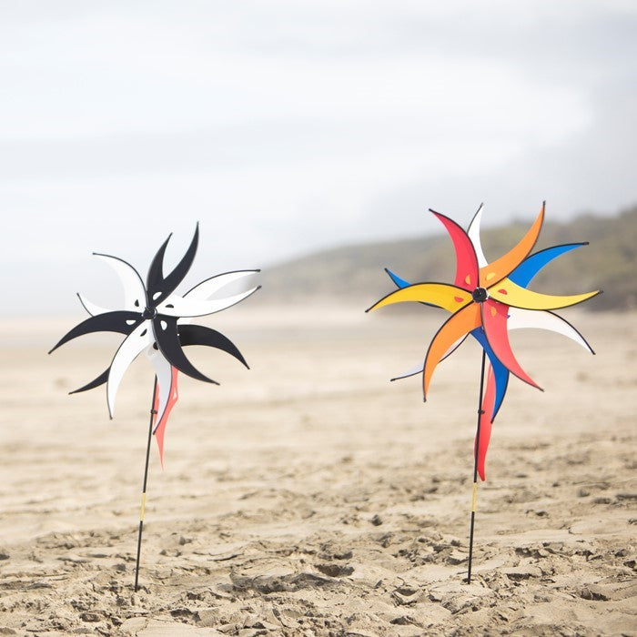 Surf City Kites Spinning Sun Jester with Rotating Windsail